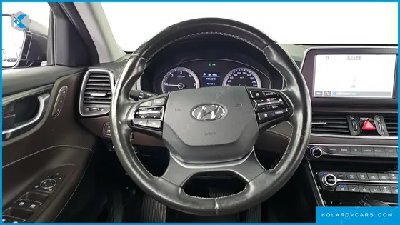 HYUNDAI GRANDEUR 2.2 DIESEL PREMIUM