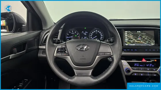 HYUNDAI ELANTRA (AVANTE) 1.6 GDI SMART