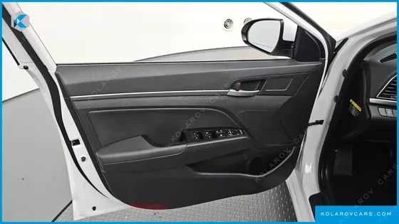 HYUNDAI ELANTRA (AVANTE) 1.6 GDI SMART