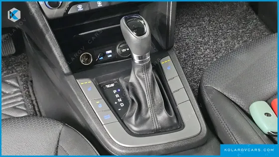 HYUNDAI ELANTRA (AVANTE) 1.6 GDI SMART