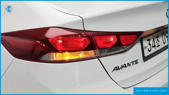 HYUNDAI ELANTRA (AVANTE) 1.6 GDI SMART
