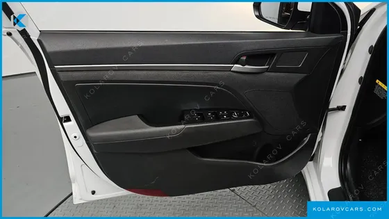HYUNDAI ELANTRA (AVANTE) 1.6 GDI SMART