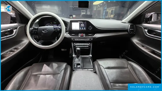 HYUNDAI GRANDEUR 2.4 PREMIUM
