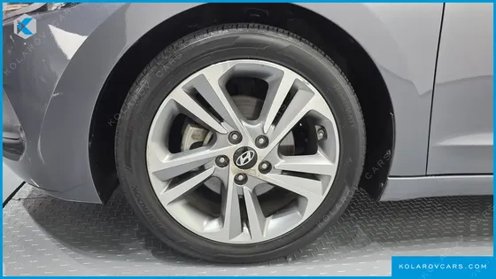 HYUNDAI ELANTRA (AVANTE) 1.6 GDI VALUE PLUS