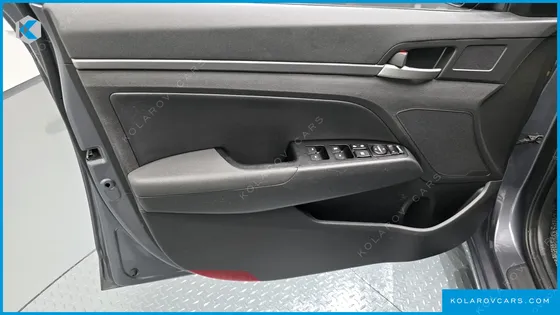 HYUNDAI ELANTRA (AVANTE) 1.6 GDI VALUE PLUS