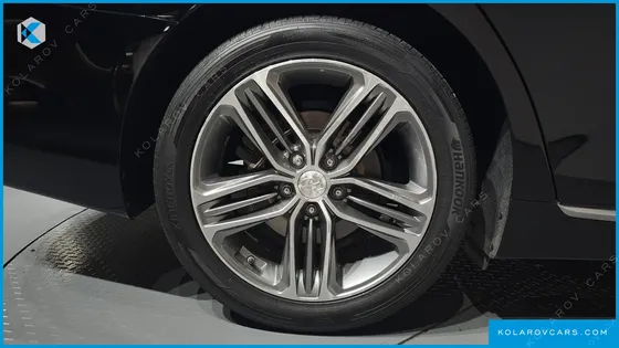 HYUNDAI GRANDEUR 2.2 DIESEL PREMIUM