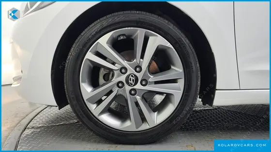 HYUNDAI ELANTRA (AVANTE) 1.6 GDI VALUE PLUS