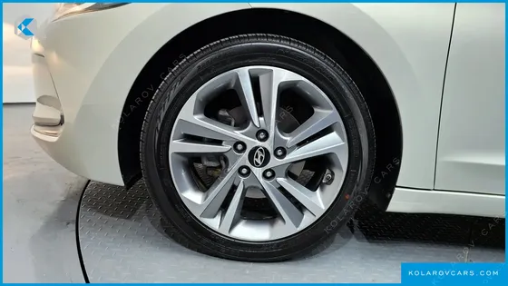 HYUNDAI ELANTRA (AVANTE) 1.6 GDI VALUE PLUS