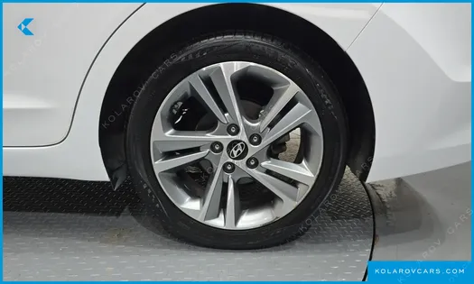 HYUNDAI ELANTRA (AVANTE) 1.6 GDI VALUE PLUS