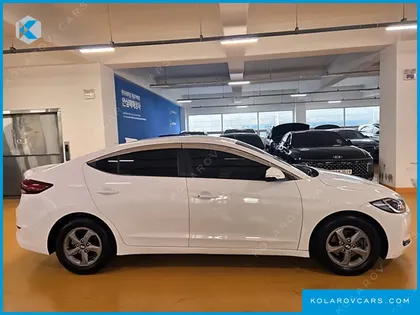 HYUNDAI ELANTRA (AVANTE) 1.6 GDI SMART