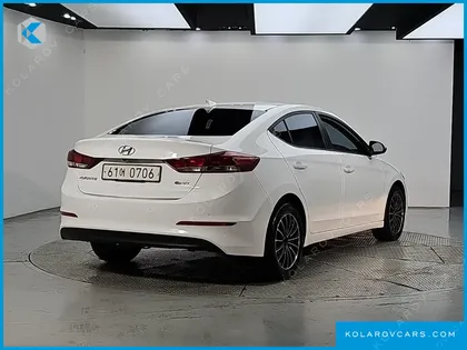 HYUNDAI ELANTRA (AVANTE) 1.6 E-VGT SMART