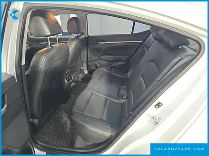HYUNDAI ELANTRA (AVANTE) 1.6 E-VGT SMART