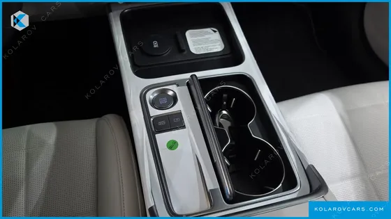 HYUNDAI GRANDEUR 2.5 GASOLINE  2WD