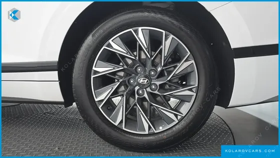HYUNDAI GRANDEUR 2.5 GASOLINE  2WD
