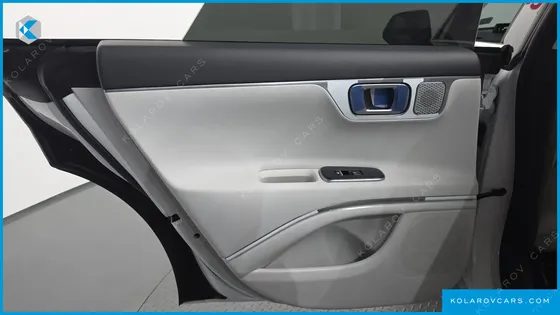 HYUNDAI GRANDEUR 2.5 GASOLINE  2WD