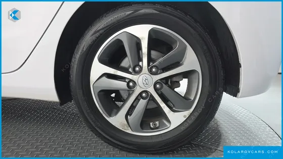 HYUNDAI I30 DIESEL 1.6 PYL