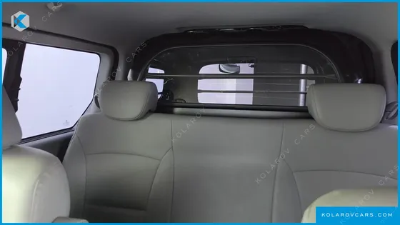 HYUNDAI STAREX VAN 5-SEATER
