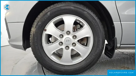 HYUNDAI STAREX WAGON 12-SEATER