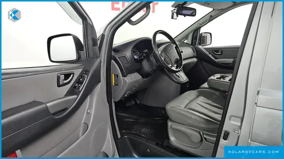 HYUNDAI STAREX WAGON 12-SEATER