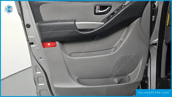 HYUNDAI STAREX WAGON 12-SEATER