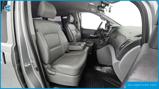 HYUNDAI STAREX WAGON 12-SEATER