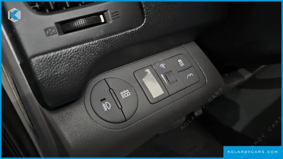 HYUNDAI STAREX WAGON 12-SEATER