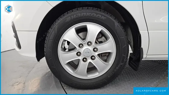 HYUNDAI STAREX WAGON 12-SEATER