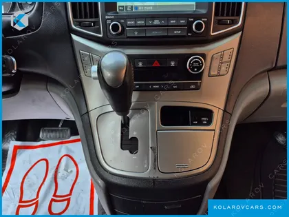 HYUNDAI STAREX WAGON 11-SEATER