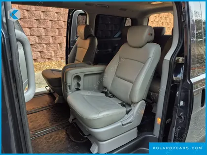 HYUNDAI STAREX WAGON 11-SEATER