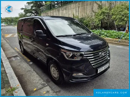 HYUNDAI STAREX VAN 3-SEATER