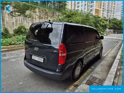 HYUNDAI STAREX VAN 3-SEATER