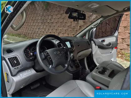 HYUNDAI STAREX VAN 3-SEATER