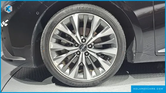 KIA K8 2.5 GASOLINE 2WD