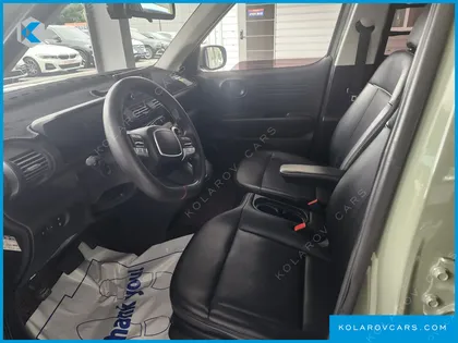 HYUNDAI CASPER VAN