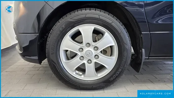 HYUNDAI STAREX WAGON 12-SEATER