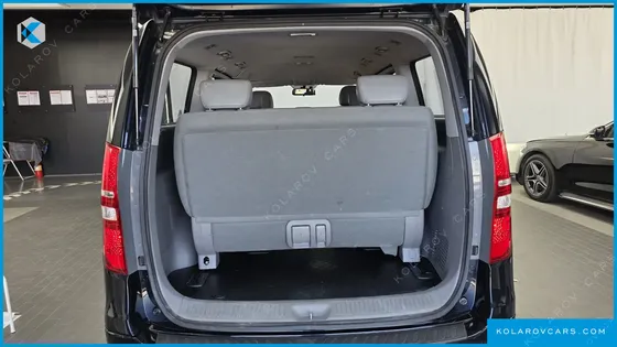 HYUNDAI STAREX WAGON 12-SEATER
