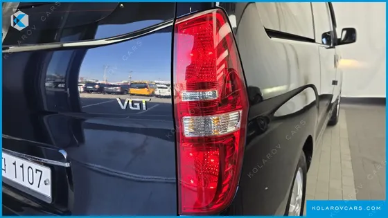 HYUNDAI STAREX WAGON 12-SEATER
