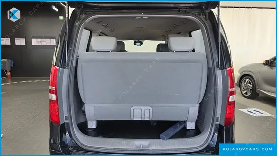 HYUNDAI STAREX WAGON 12-SEATER