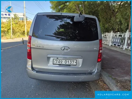HYUNDAI STAREX 4WD WAGON 12-SEATER