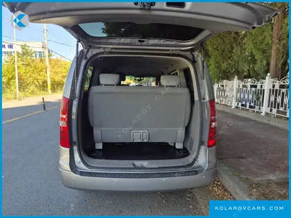 HYUNDAI STAREX 4WD WAGON 12-SEATER