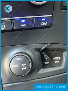 HYUNDAI STAREX 4WD WAGON 12-SEATER