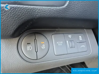 HYUNDAI STAREX 4WD WAGON 12-SEATER