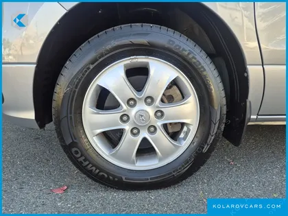 HYUNDAI STAREX 4WD WAGON 12-SEATER