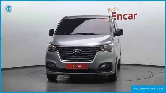 HYUNDAI STAREX VAN 3-SEATER