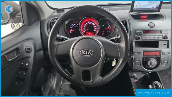 KIA FORTE 1.6 GDI DELUXE