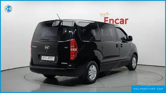 HYUNDAI STAREX VAN 3-SEATER