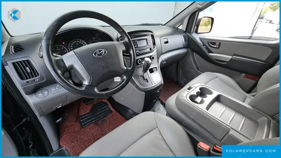 HYUNDAI STAREX VAN 3-SEATER