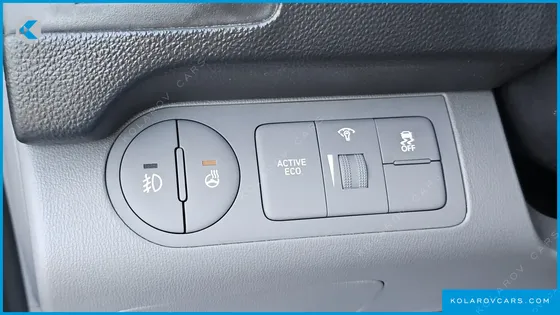 HYUNDAI STAREX VAN 3-SEATER