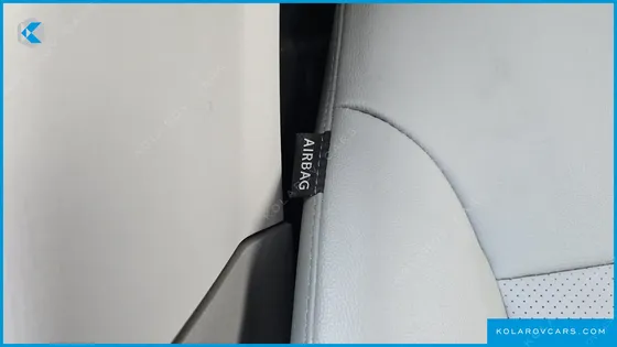 HYUNDAI STAREX VAN 3-SEATER