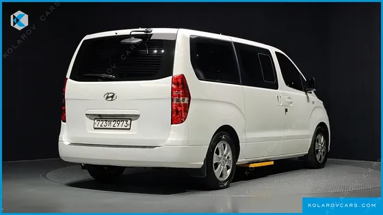 HYUNDAI STAREX WAGON 12-SEATER